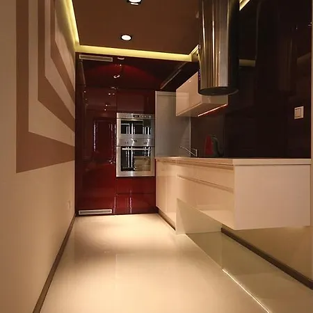 Apartment Gdanski Warsaw